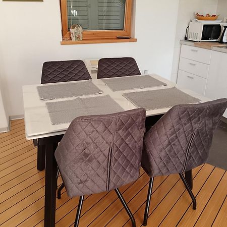 Lily Apartments Punta Skala Petrčane Kültér fotó