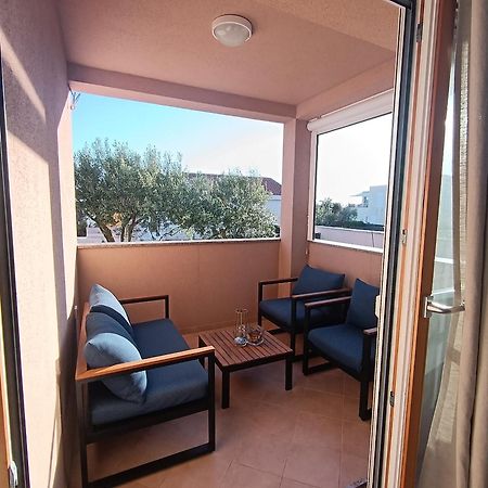 Lily Apartments Punta Skala Petrčane Kültér fotó